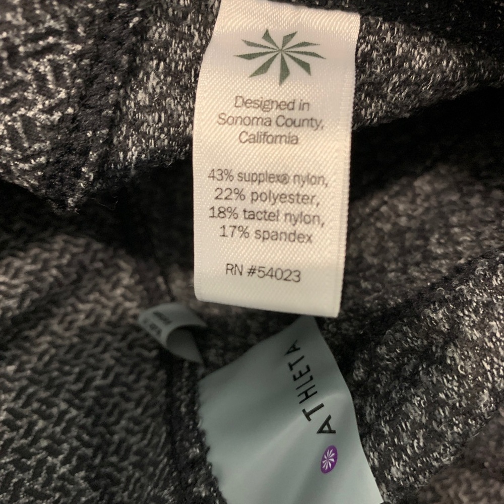 Athleta Metro High Waisted Herringbone Athletic Leggings Size XS Pockets - Picture 9 of 12